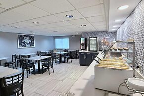 AmericInn by Wyndham Beloit