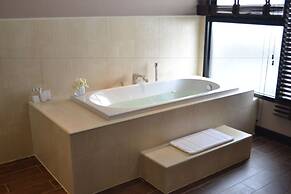 Royal Princess Larn Luang