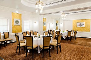 Royal Princess Larn Luang