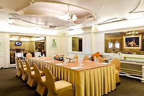 Royal Princess Larn Luang