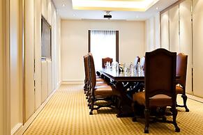 Royal Princess Larn Luang