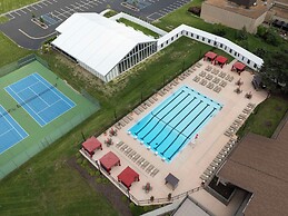 DoubleTree by Hilton Hotel St. Louis - Chesterfield