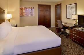 DoubleTree by Hilton Hotel St. Louis - Chesterfield