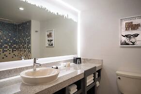 Renaissance New York Times Square Hotel by Marriott