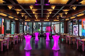 Renaissance New York Times Square Hotel by Marriott