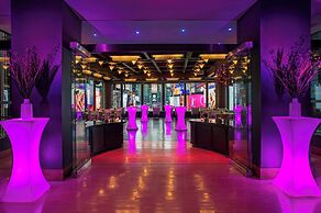 Renaissance New York Times Square Hotel by Marriott