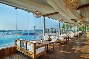 Radisson Blu Hotel & Resort, Abu Dhabi Corniche