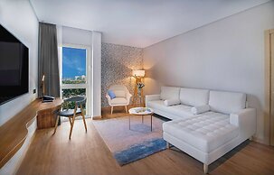 Radisson Blu Hotel & Resort, Abu Dhabi Corniche