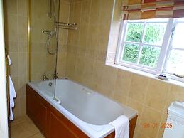 Donington Manor Hotel