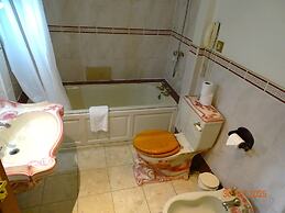 Donington Manor Hotel