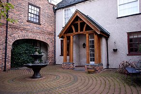 Donington Manor Hotel