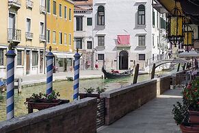 Hotel American Dinesen