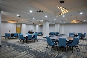 Four Points by Sheraton Englewood