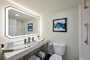 Four Points by Sheraton Englewood