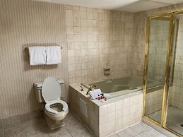 Four Points by Sheraton Englewood