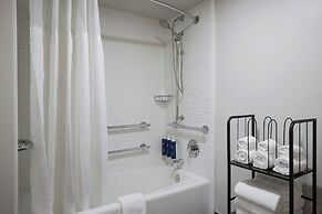 Four Points by Sheraton Englewood