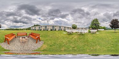 Quality Inn Oneonta Cooperstown Area