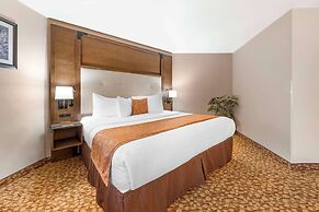 Best Western Plus Mill Creek Inn