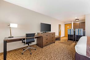 Best Western Plus Mill Creek Inn