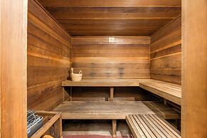 Best Western Plus Mill Creek Inn