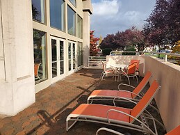 Best Western Plus Mill Creek Inn