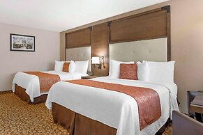 Best Western Plus Mill Creek Inn