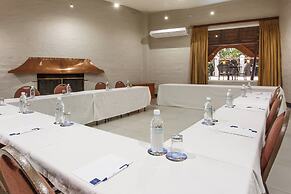 Protea Hotel by Marriott Oudtshoorn Riempie Estate