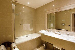 Hotel & Spa Le Grand Monarque, Best Western Premier Collection
