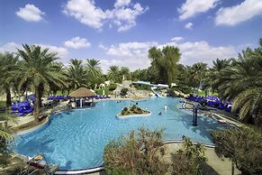 Radisson Blu Hotel & Resort, Al Ain