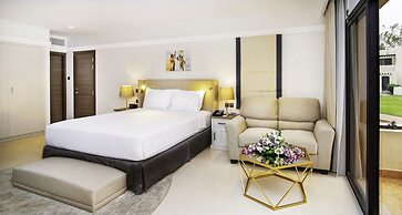 Radisson Blu Hotel & Resort, Al Ain