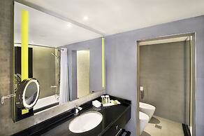 Radisson Blu Hotel & Resort, Al Ain