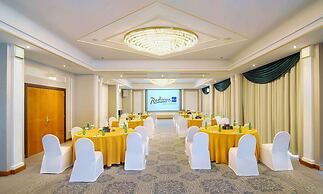 Radisson Blu Hotel & Resort, Al Ain