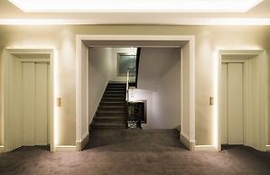 Lamaro Hotel