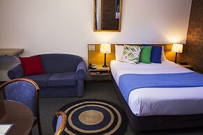 Country Pathfinder Motor Inn