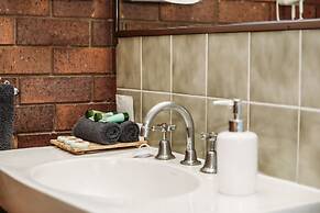 Country Pathfinder Motor Inn