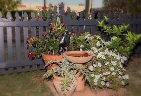 Country Pathfinder Motor Inn