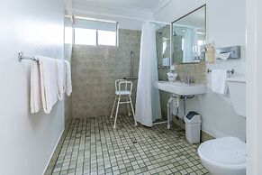 Country Pathfinder Motor Inn