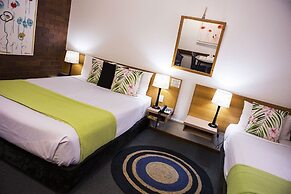 Country Pathfinder Motor Inn