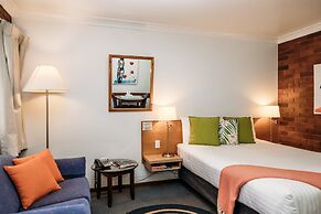 Country Pathfinder Motor Inn