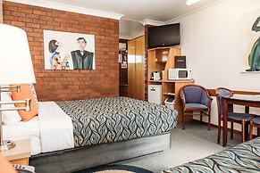 Country Pathfinder Motor Inn