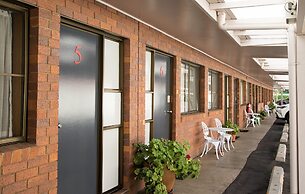 Country Pathfinder Motor Inn