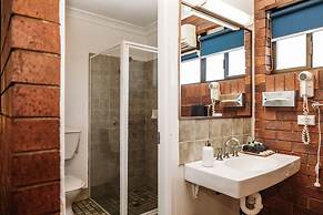 Country Pathfinder Motor Inn