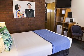 Country Pathfinder Motor Inn