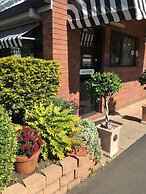 Country Pathfinder Motor Inn