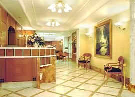 Hotel Capitol