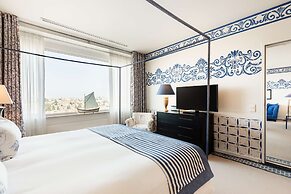 Hilton Amsterdam
