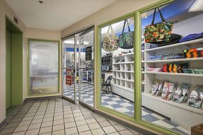 Aston Waikiki Sunset