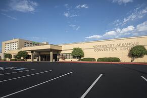 Holiday Inn Springdale/Fayetteville Area by IHG