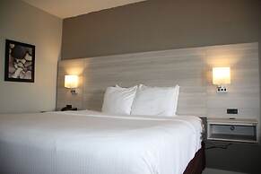 Boca Suites Deerfield Beach, SureStay Collection by BW