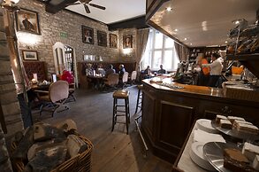 The Snooty Fox